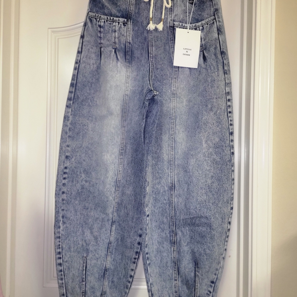 NEW Very Jean Light True Blues Barrel Jeans NWT Size Small - Picture 10 of 16